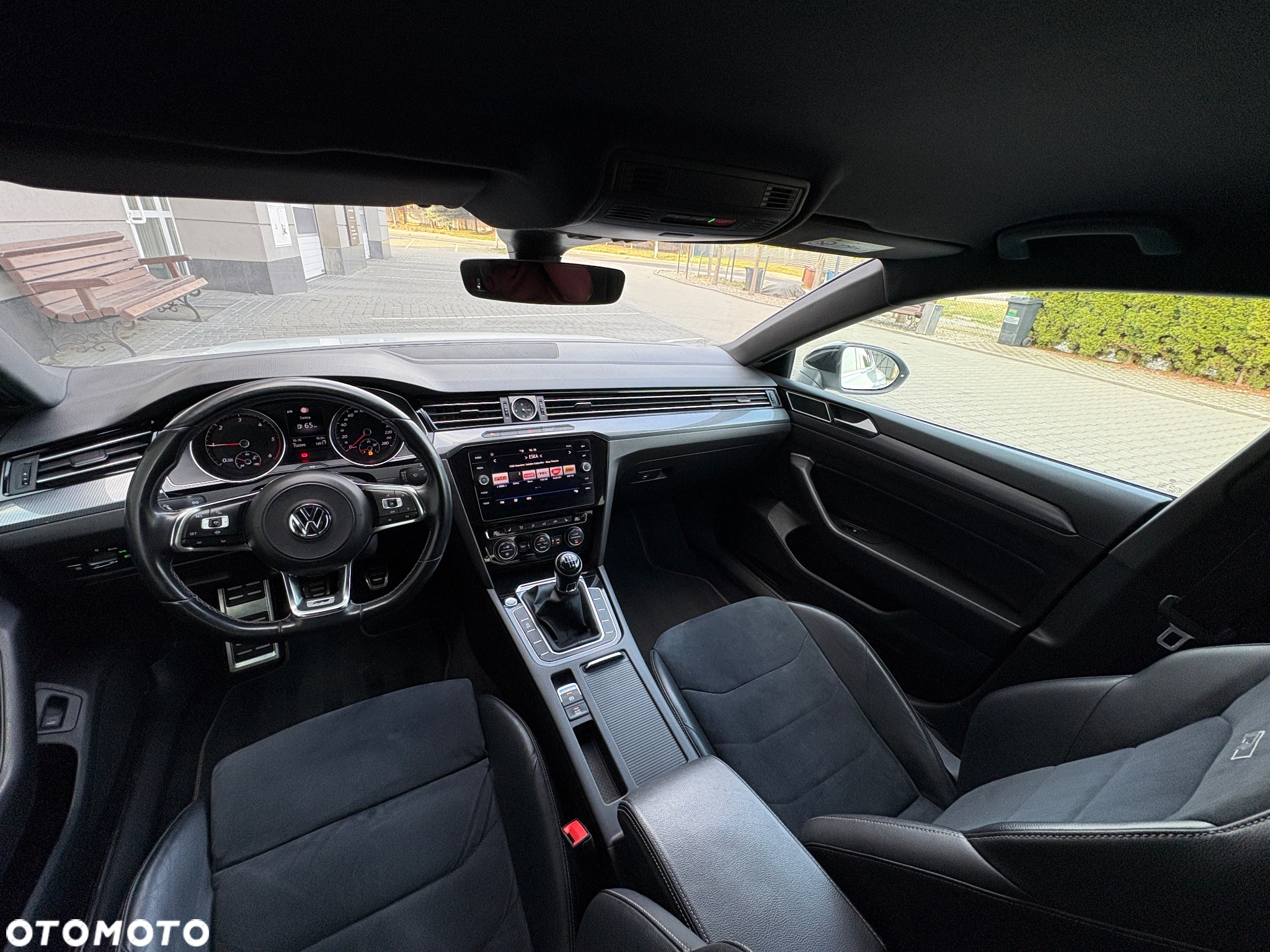 Volkswagen Arteon 2.0 TDI SCR R-Line - 12
