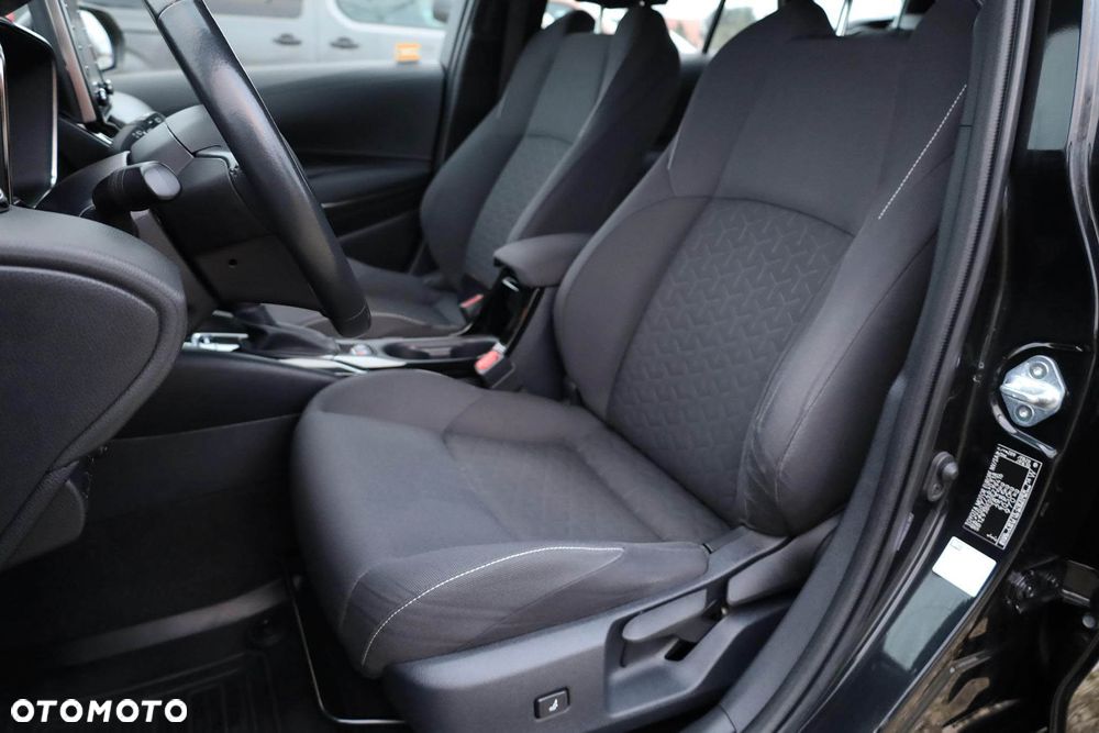 Toyota Corolla 1.8 Hybrid Comfort - 32