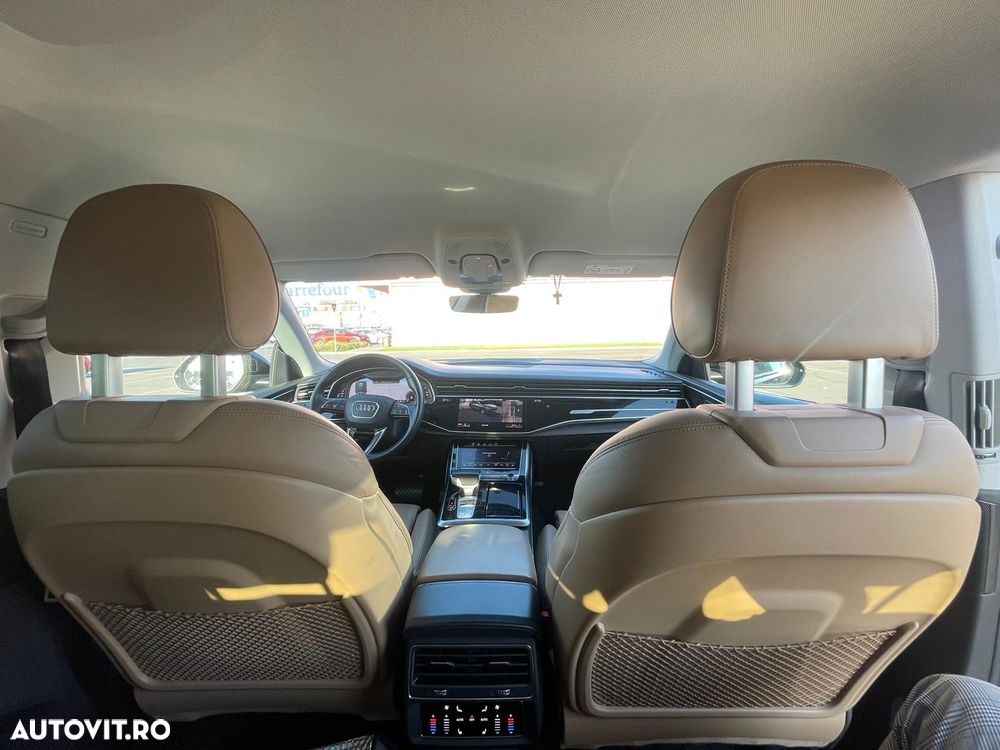 Audi Q8 - 7
