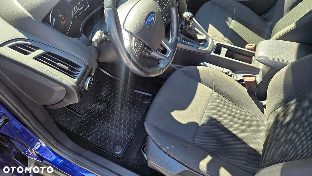 Ford Focus 1.0 EcoBoost 99g Titanium - 6