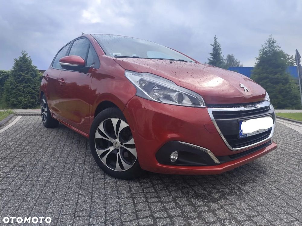 Peugeot 208 - 1