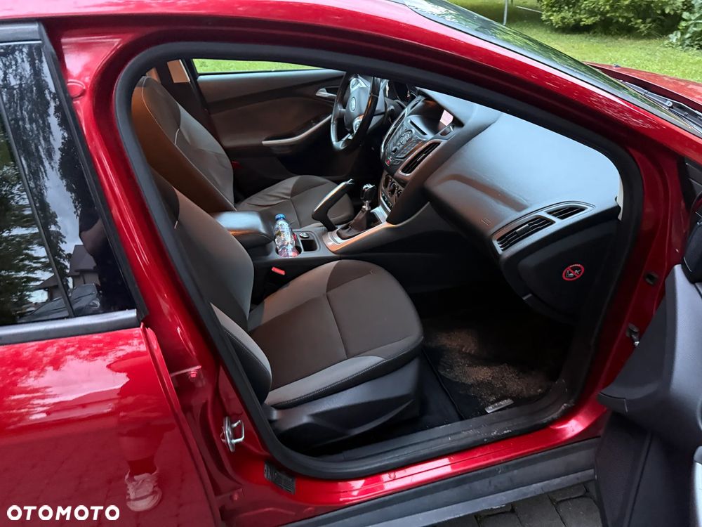 Ford Focus 1.6 TDCi DPF Trend - 6