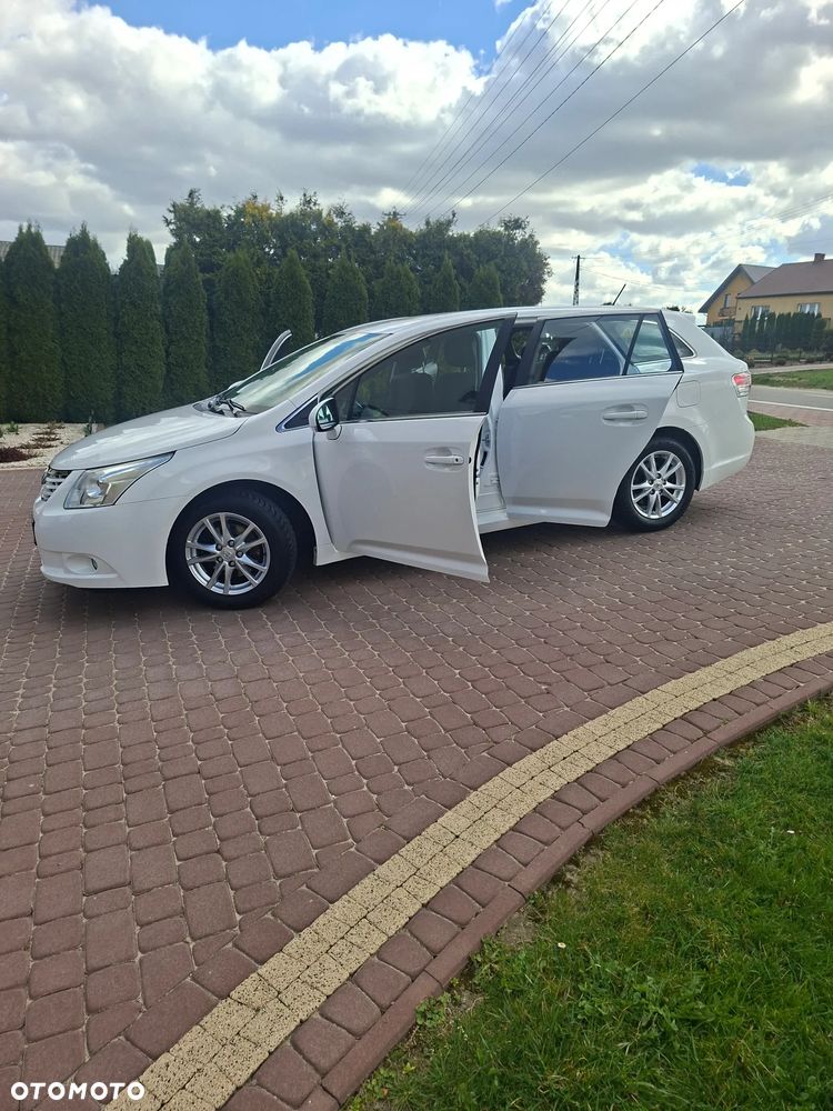 Toyota Avensis 1.8 Life - 5