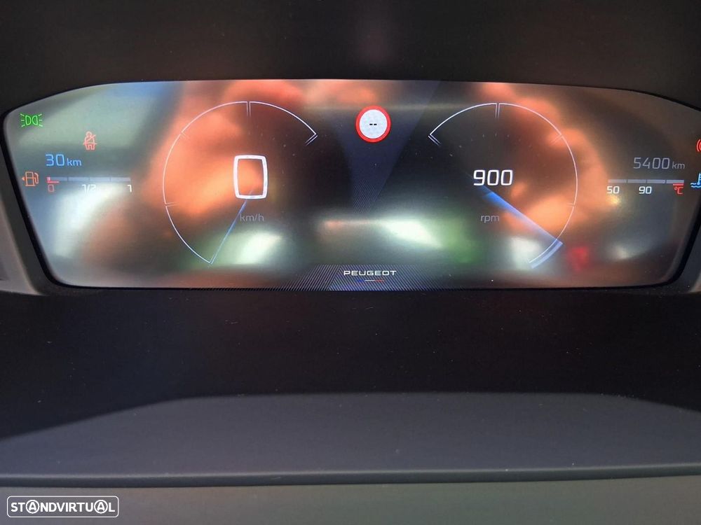 Peugeot 2008 1.2 Allure — fotografia 18
