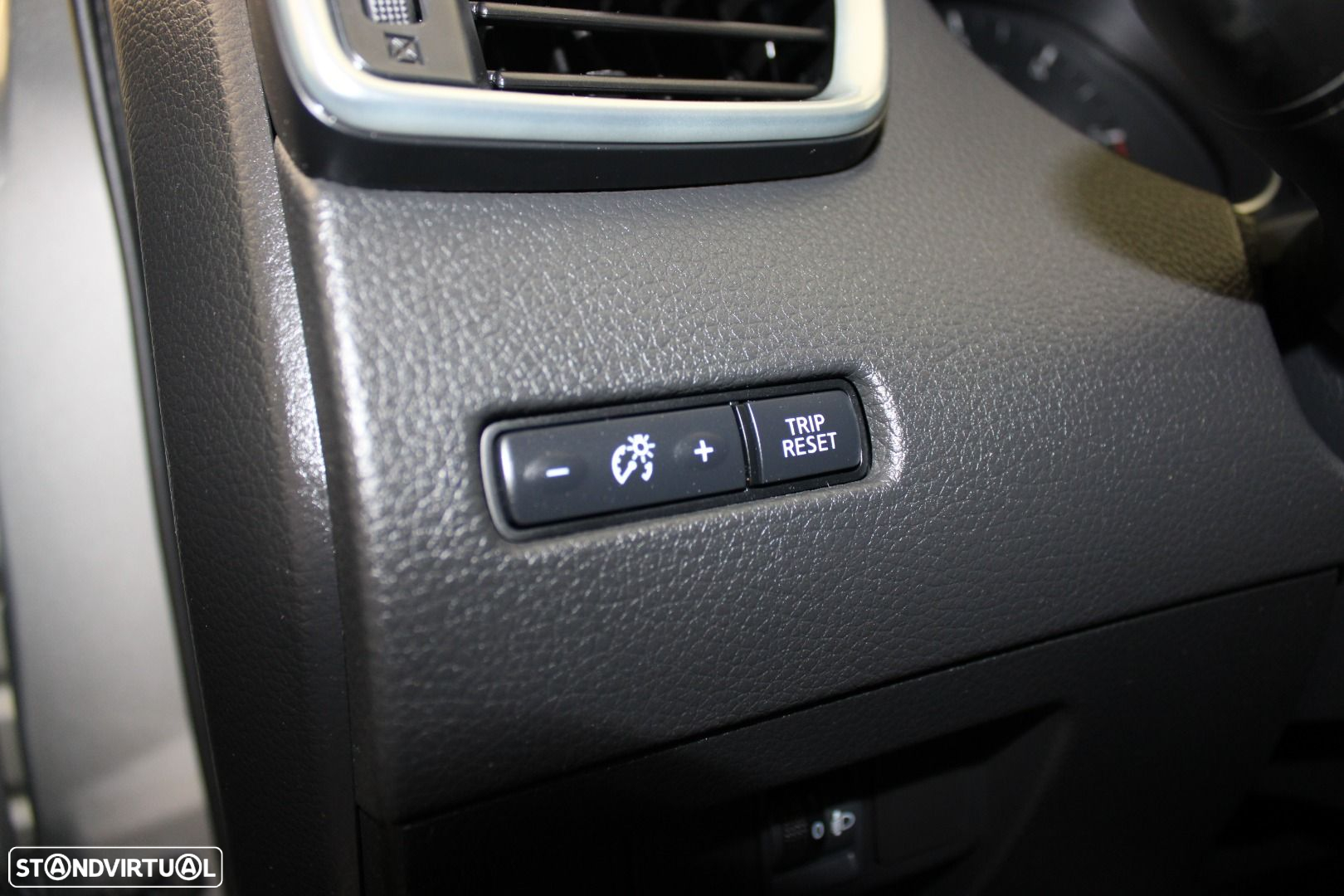 Nissan Qashqai 1.5 dCi N-Connecta - 11