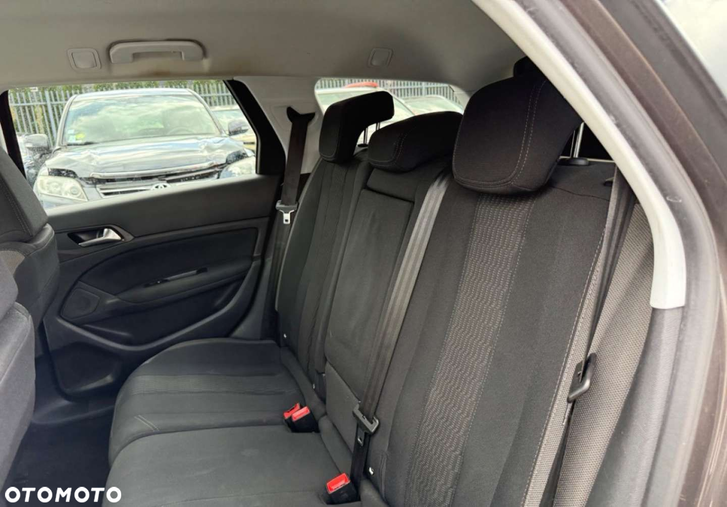 Peugeot 308 - 8
