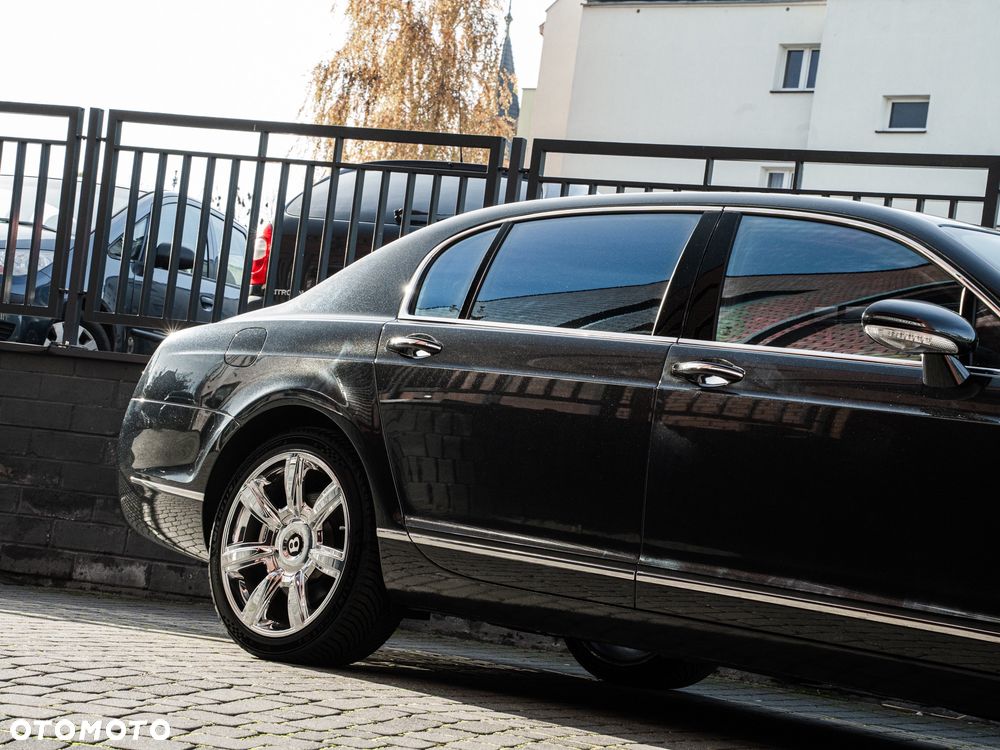 Bentley Flying Spur Standard - 18