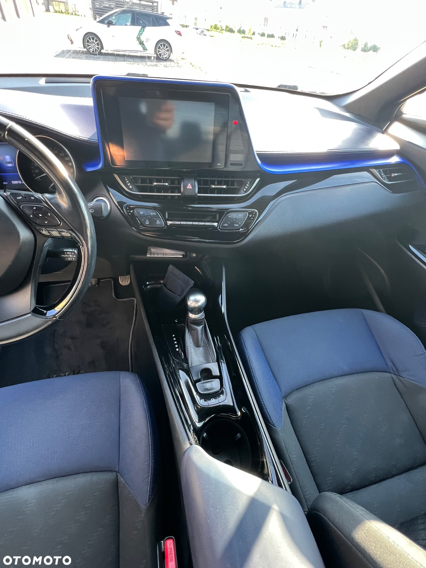 Toyota C-HR 1.8 Hybrid Prestige - 13