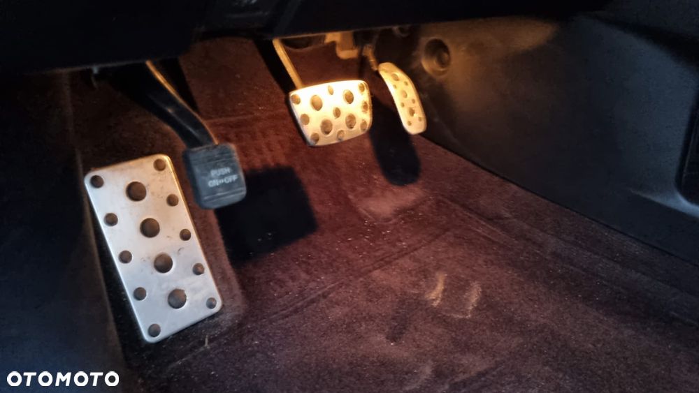 Lexus RX 450h F Sport - 25