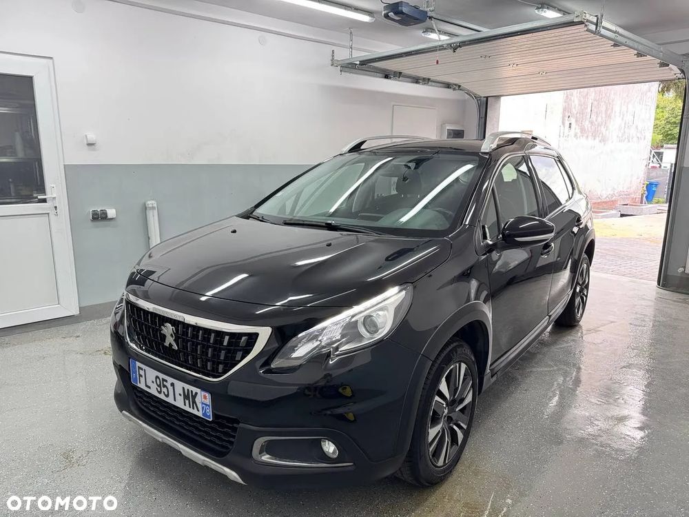 Peugeot 2008 BlueHDi FAP 120 STOP & START EAT6 Allure - 9