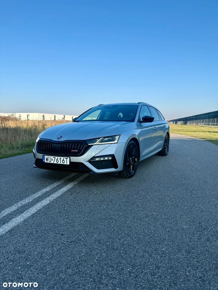 Skoda Octavia Combi 2.0 TDI DSG 4x4 RS Plus - 2