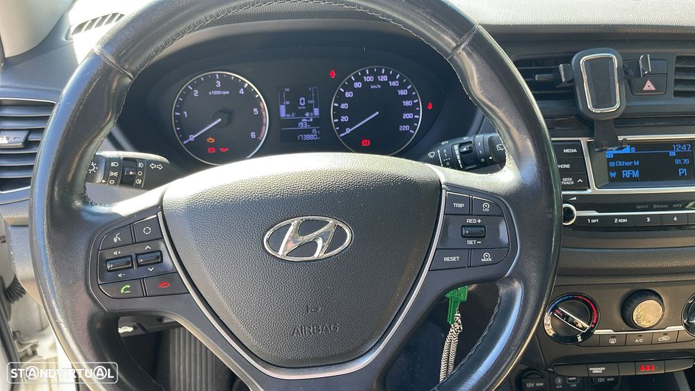 Hyundai i20 1.1 CRDi Blue Classic - 8