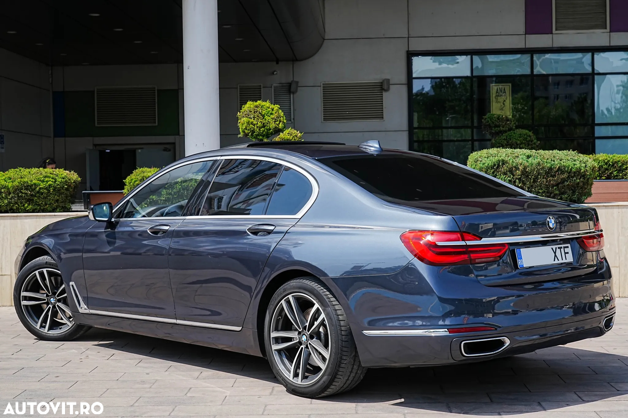 BMW Seria 7 730d xDrive - 12