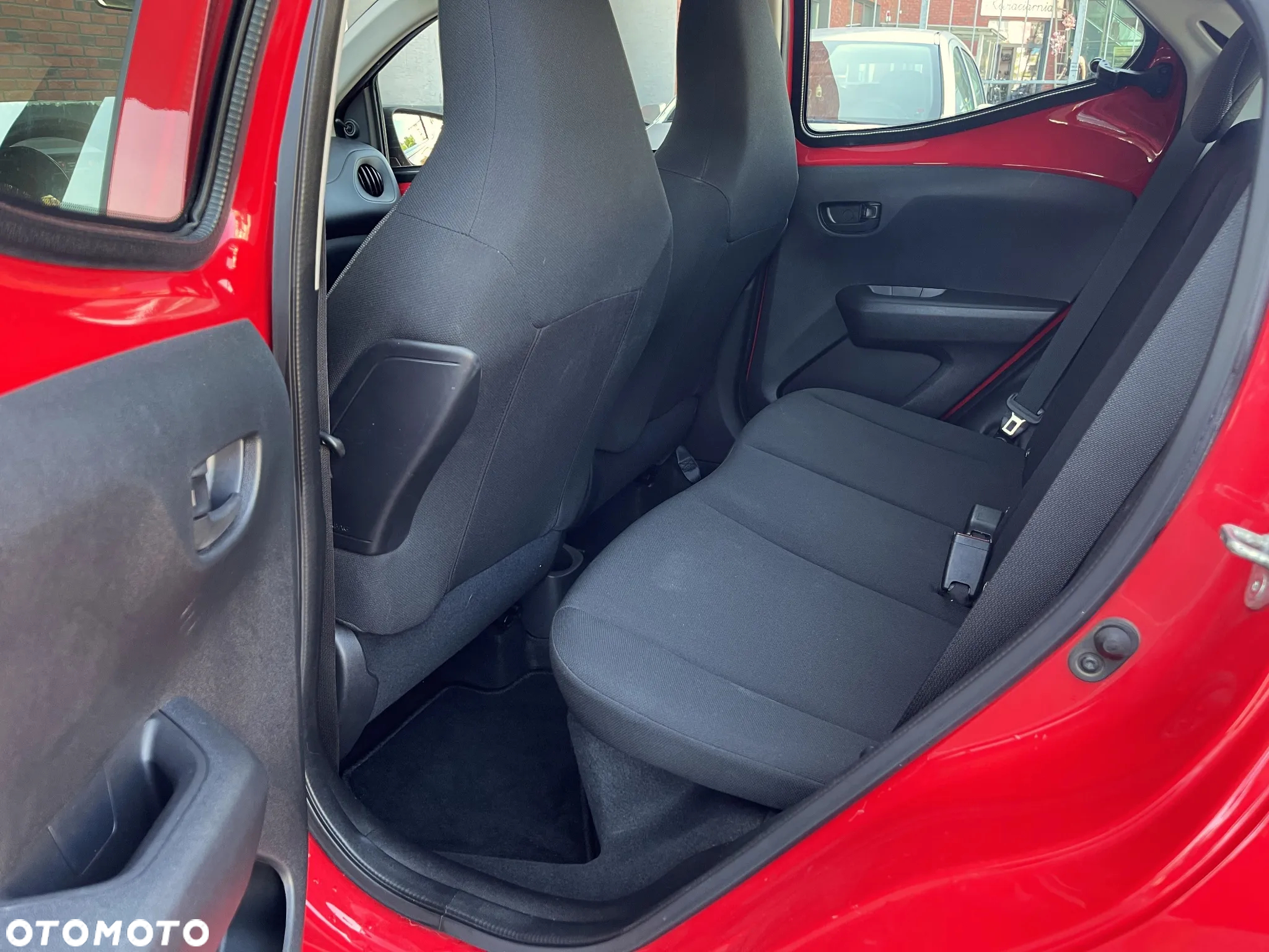 Toyota Aygo x - 26