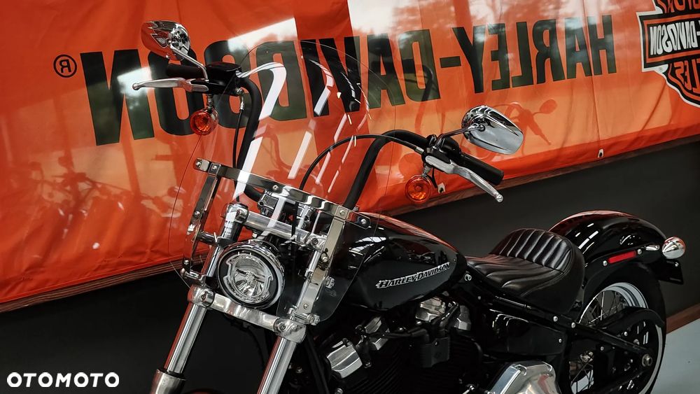 Harley-Davidson Softail Standard - 23