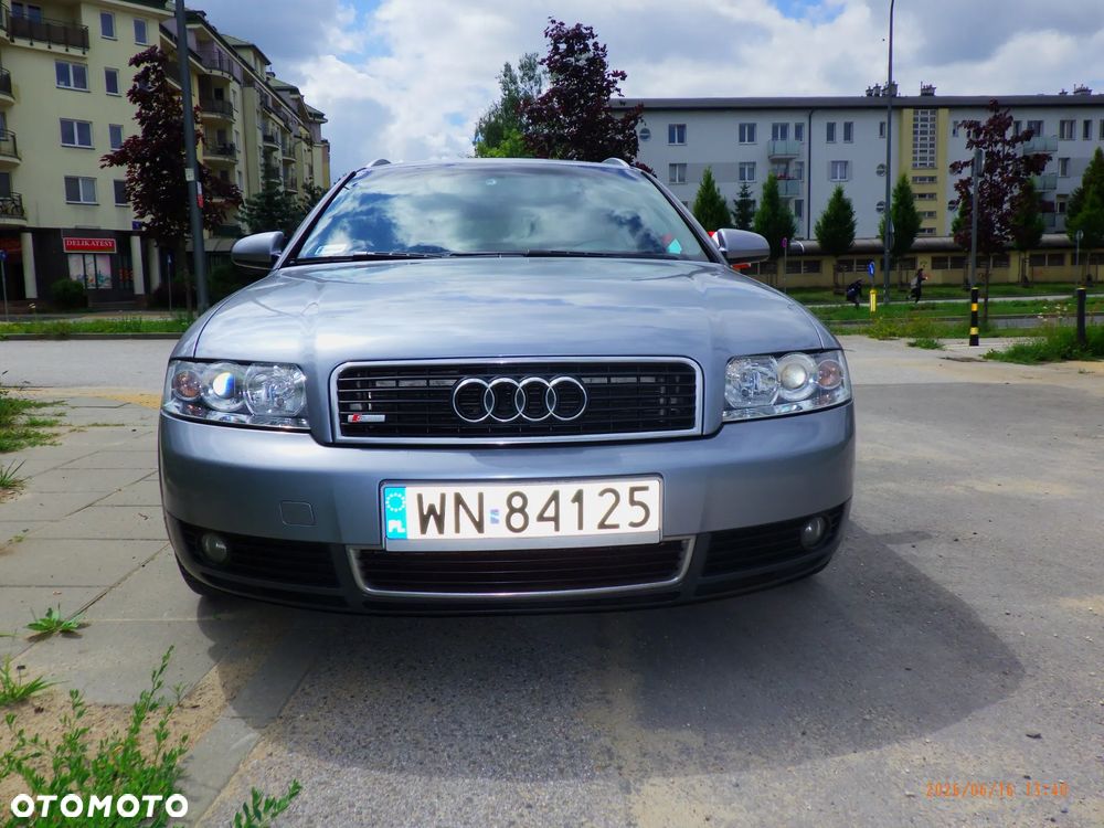 Audi A4 Avant 2.5 TDI - 8