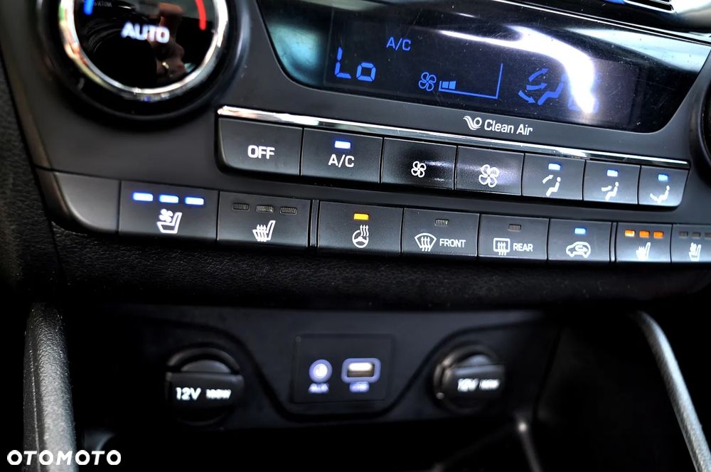 Hyundai Tucson 1.7 CRDI BlueDrive Premium 2WD DCT - 32