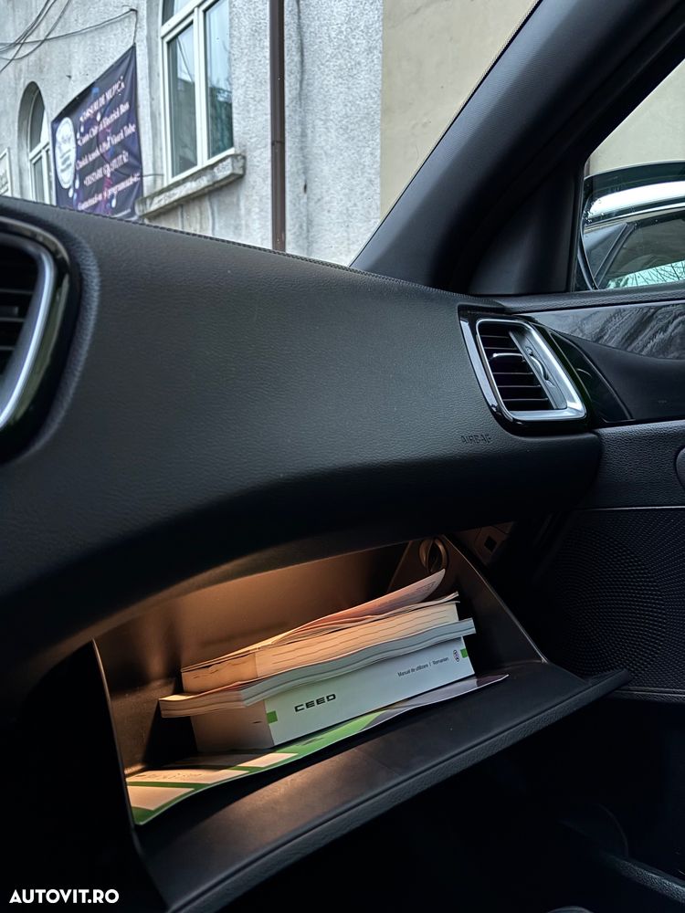 Kia Ceed 1.4 T-GDI 7DCT GT Line - 12