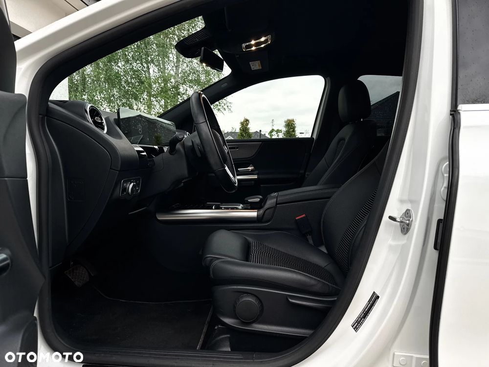 Mercedes-Benz Klasa B 200 d 8G-DCT - 23