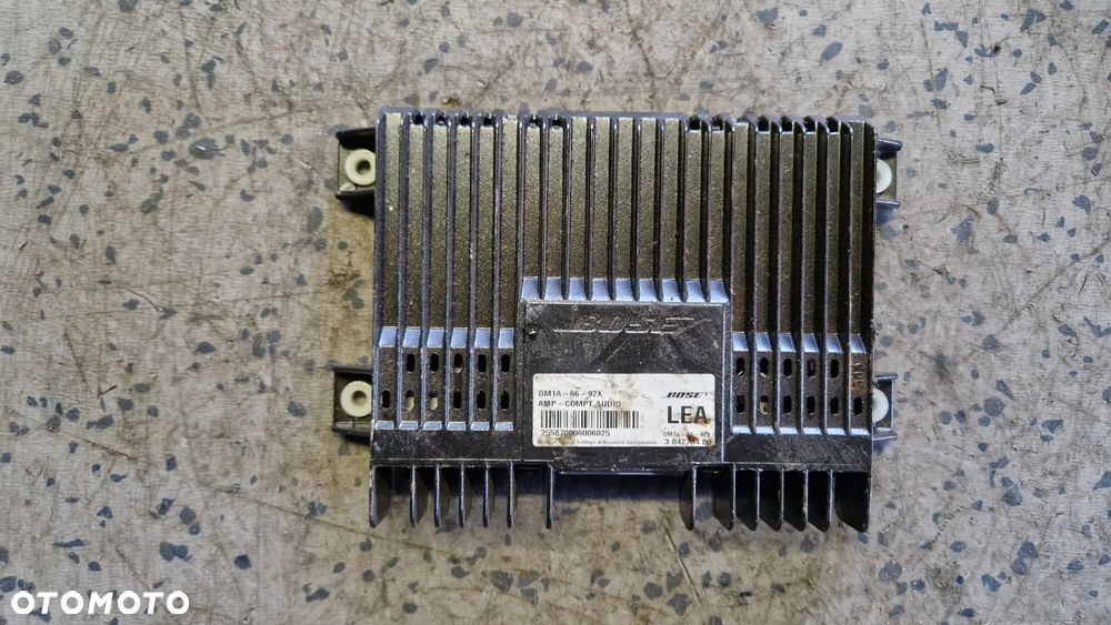 MAZDA 6 GG GY WZMACNIACZ BOSE GM1A-66-92X - 1