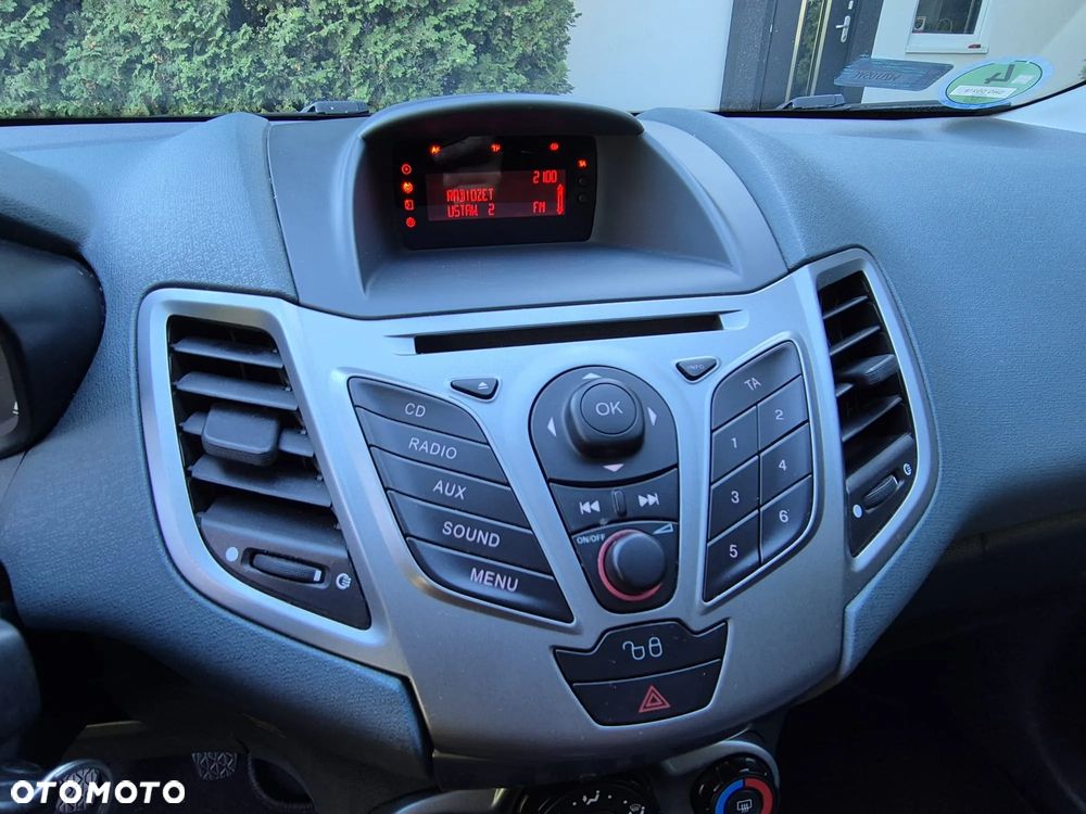 Ford Fiesta 1.25 Trend - 10