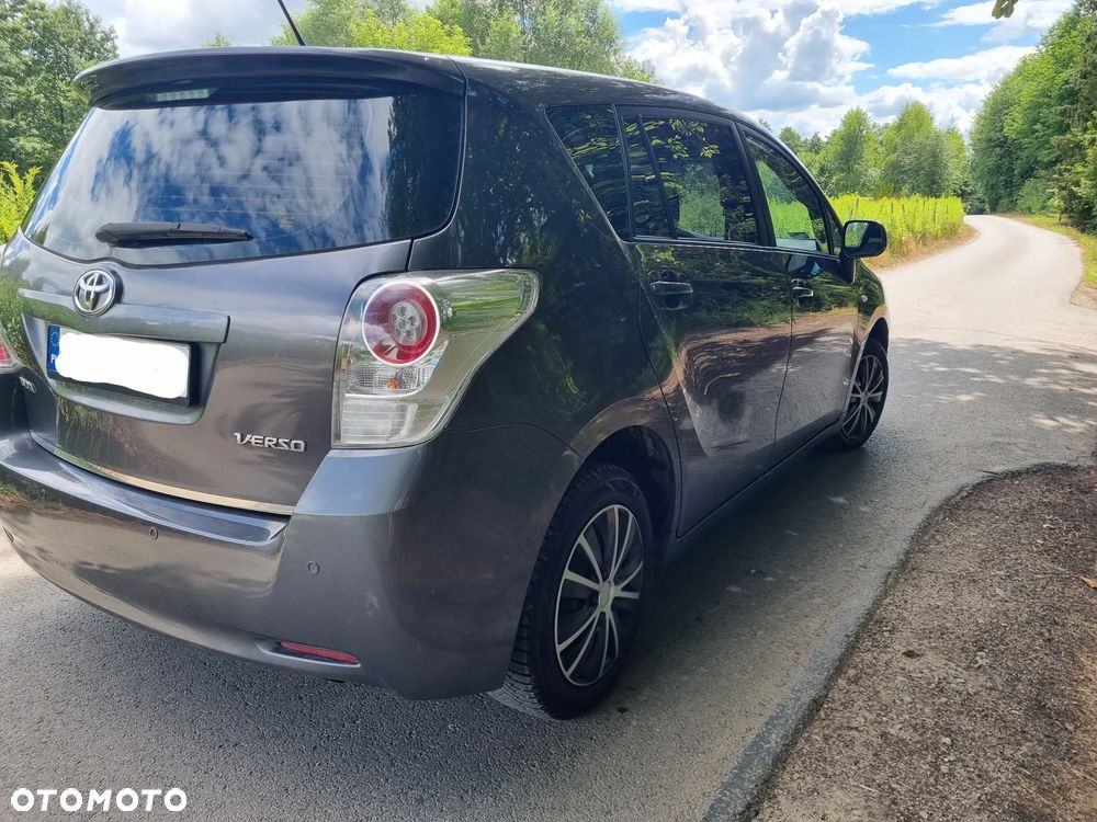 Toyota Verso 1.8 Edition - 8