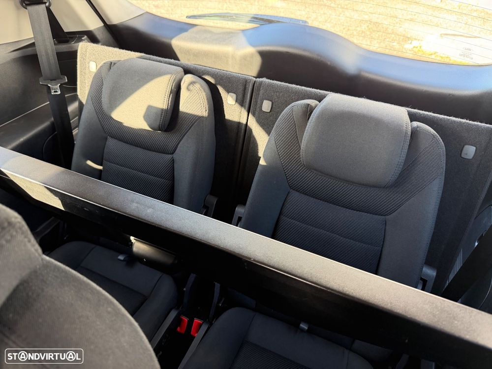 Ford S-Max 2.0 TDCi Titanium 7L - 14