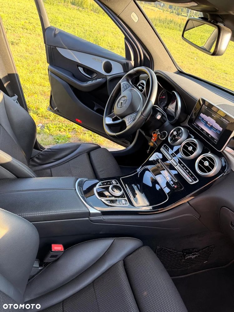Mercedes-Benz GLC 250 4-Matic - 8
