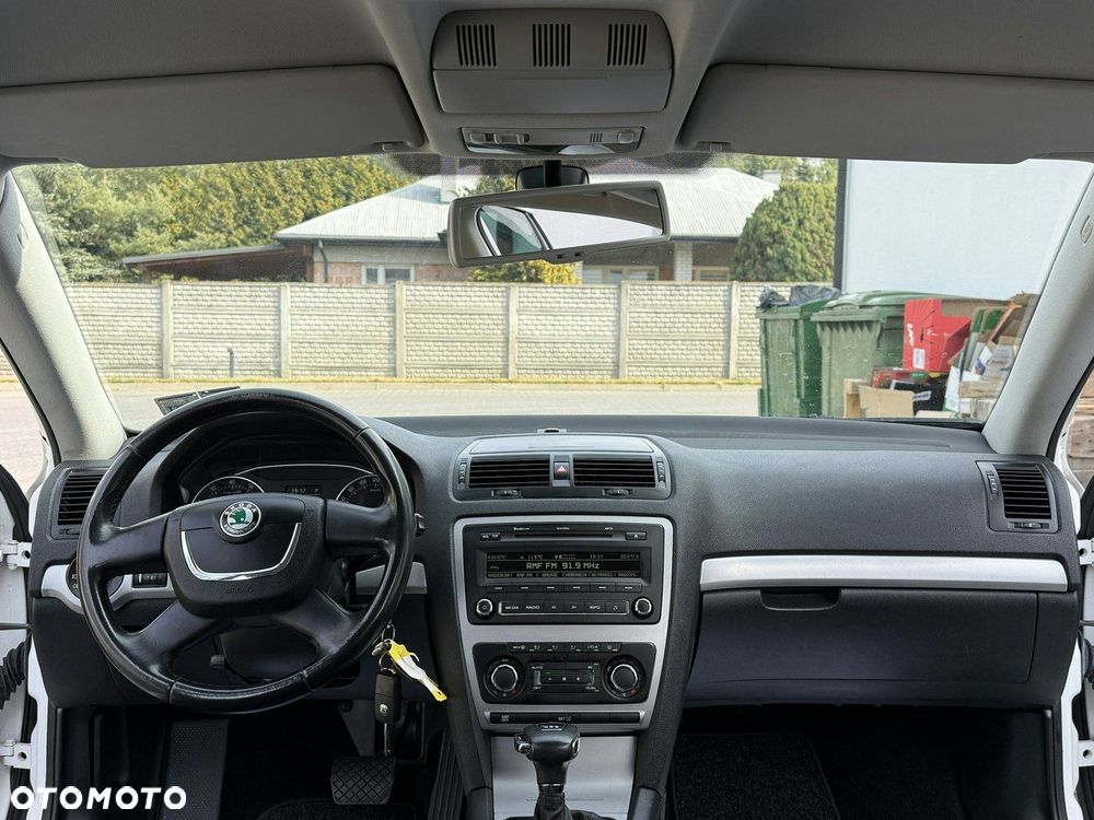 Skoda Octavia 1.4 TSI Elegance DSG - 5