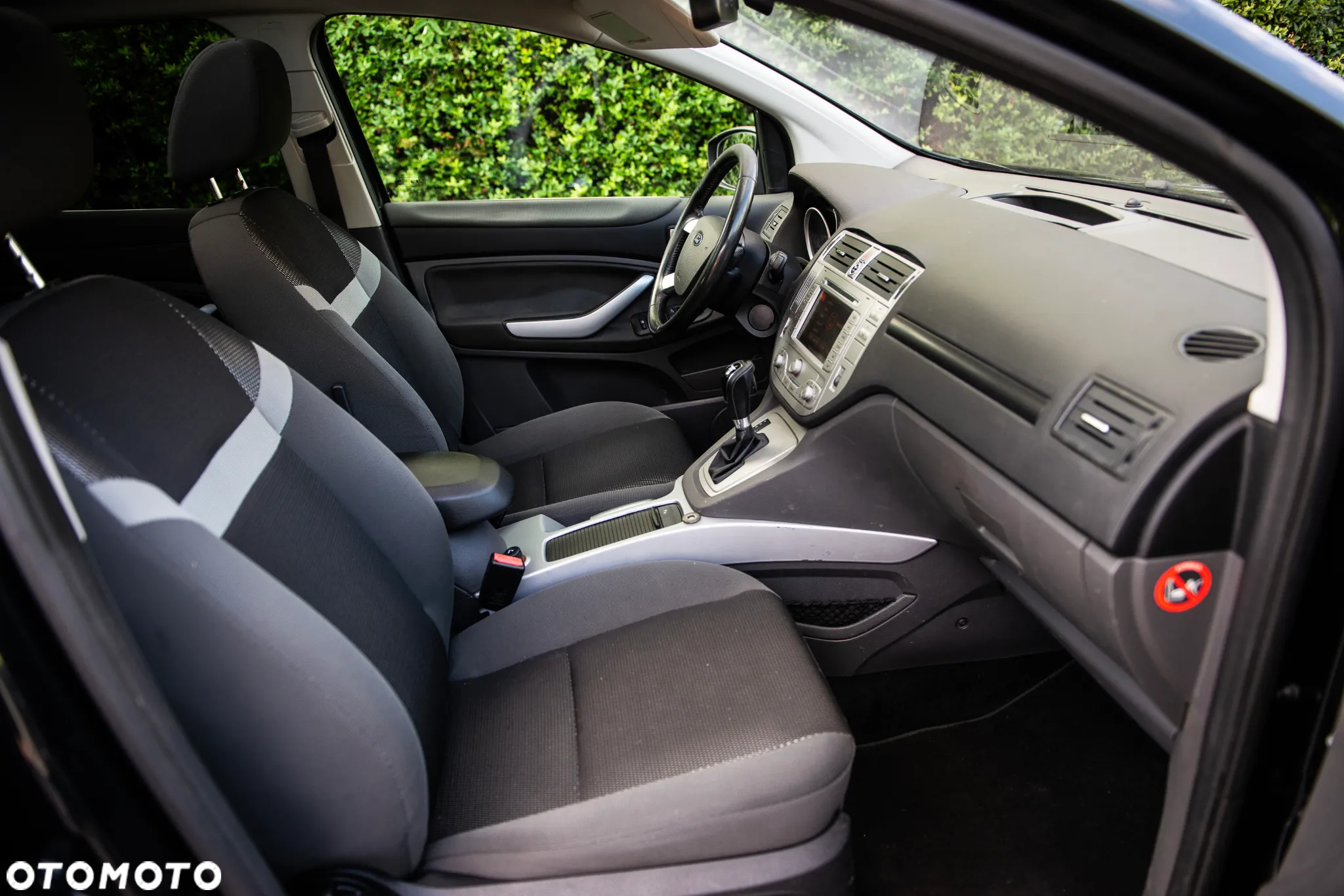 Ford Kuga 2.0 TDCi 4x4 Individual - 27