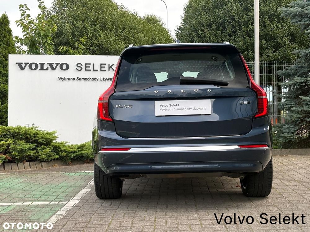 Volvo XC 90 - 7