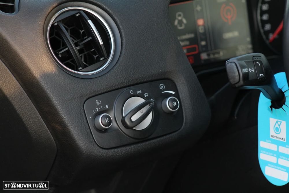 Ford Mondeo 2.0 TDCI Titanium - 18