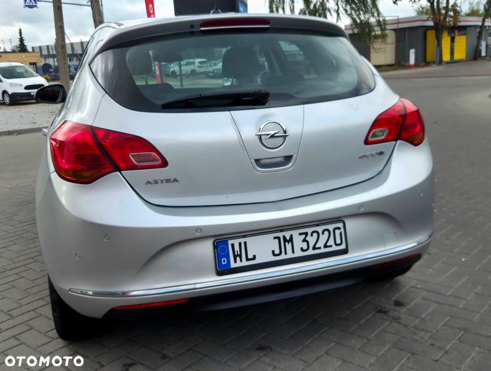 Opel Astra 1.6 CDTI Sport - 12