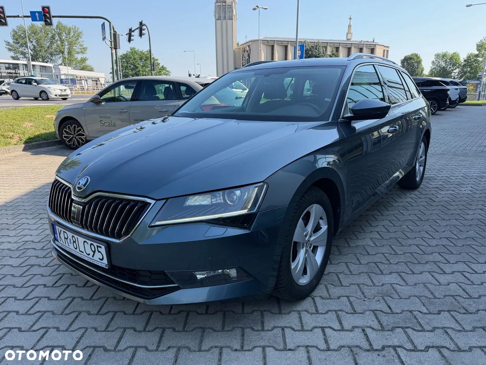 Skoda Superb 1.5 TSI Ambition DSG - 2