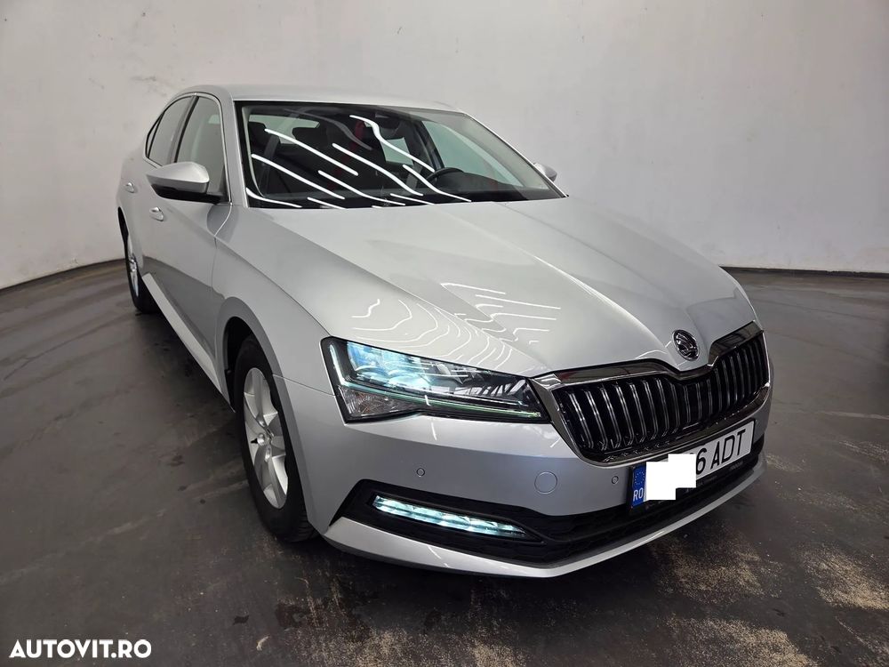 Skoda Superb 2.0 TDI DSG Ambition - 23
