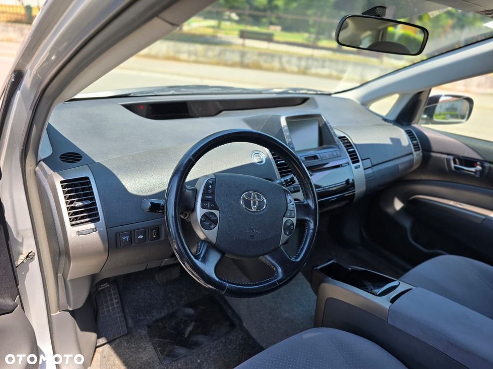 Toyota Prius 1.5 VVT-i Prestige - 9