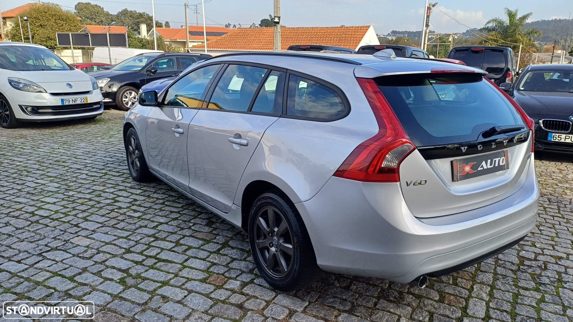 Volvo V60 2.0 D4 Kinetic - 5