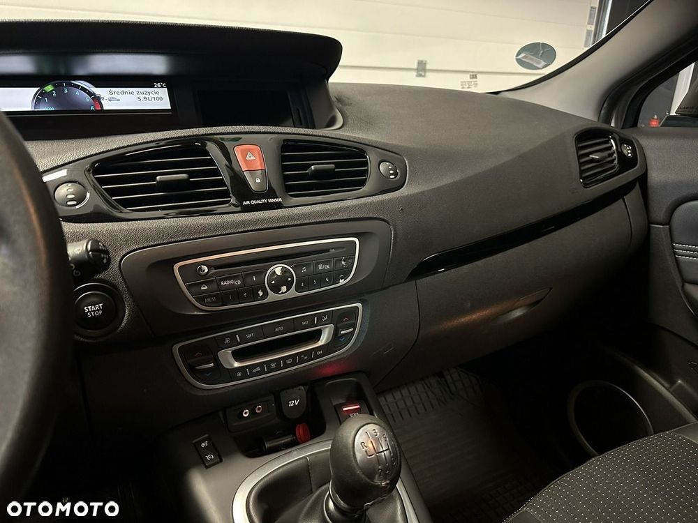 Renault Scenic - 11