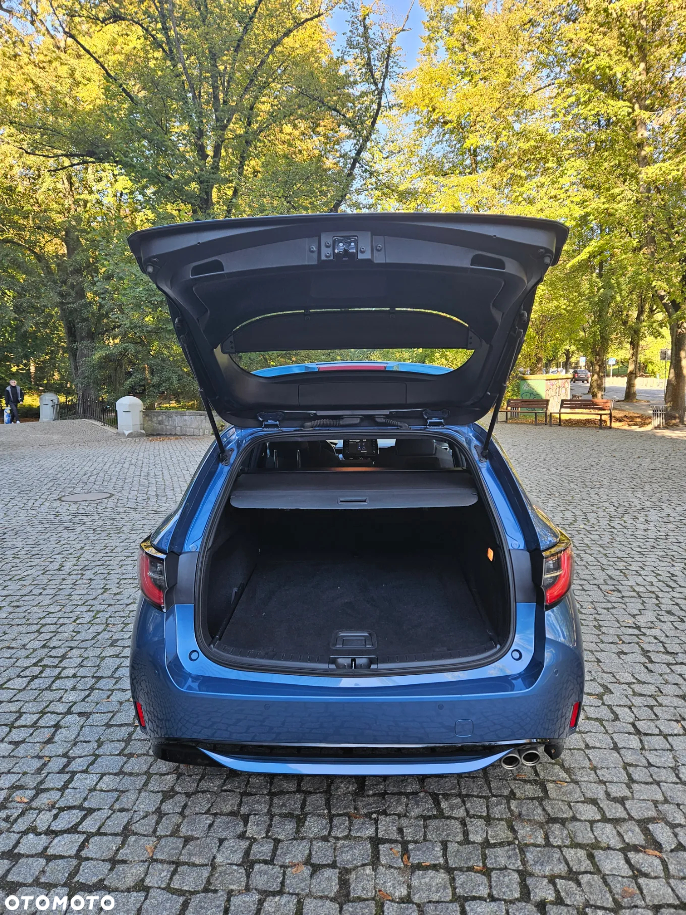 Toyota Corolla 2.0 Hybrid Comfort - 17