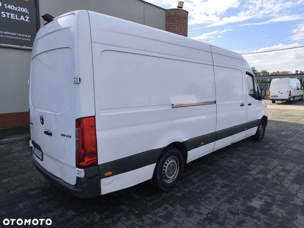 Mercedes-Benz Sprinter - 18
