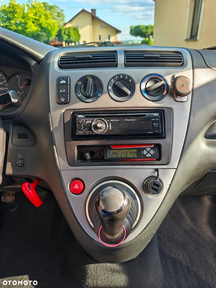 Honda Civic 1.6i LS - 6