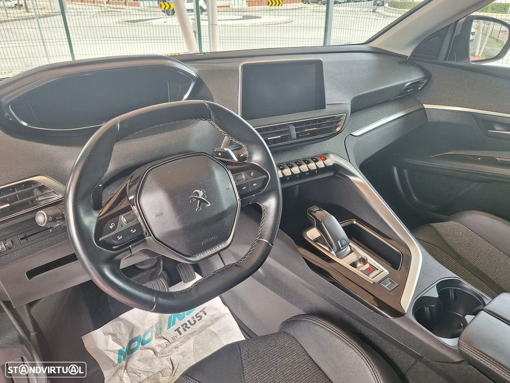 Peugeot 3008 1.5 BlueHDi Allure EAT8 - 7