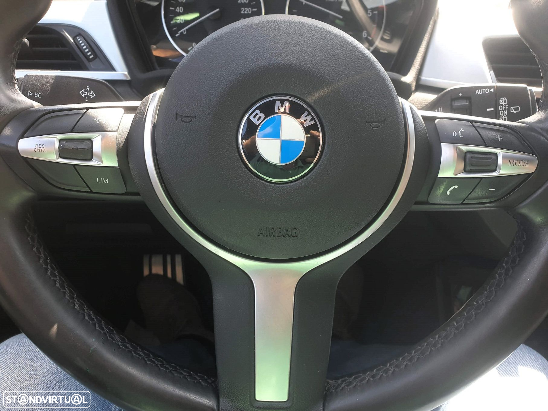 BMW X1 16 d sDrive Pack M - 23