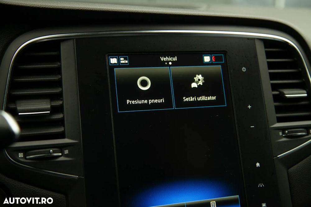 Renault Megane TCe 140 GPF R.S. LINE - 21