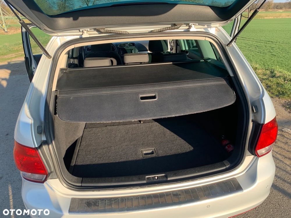 Volkswagen Golf VI 2.0 TDI Comfortline DSG - 12