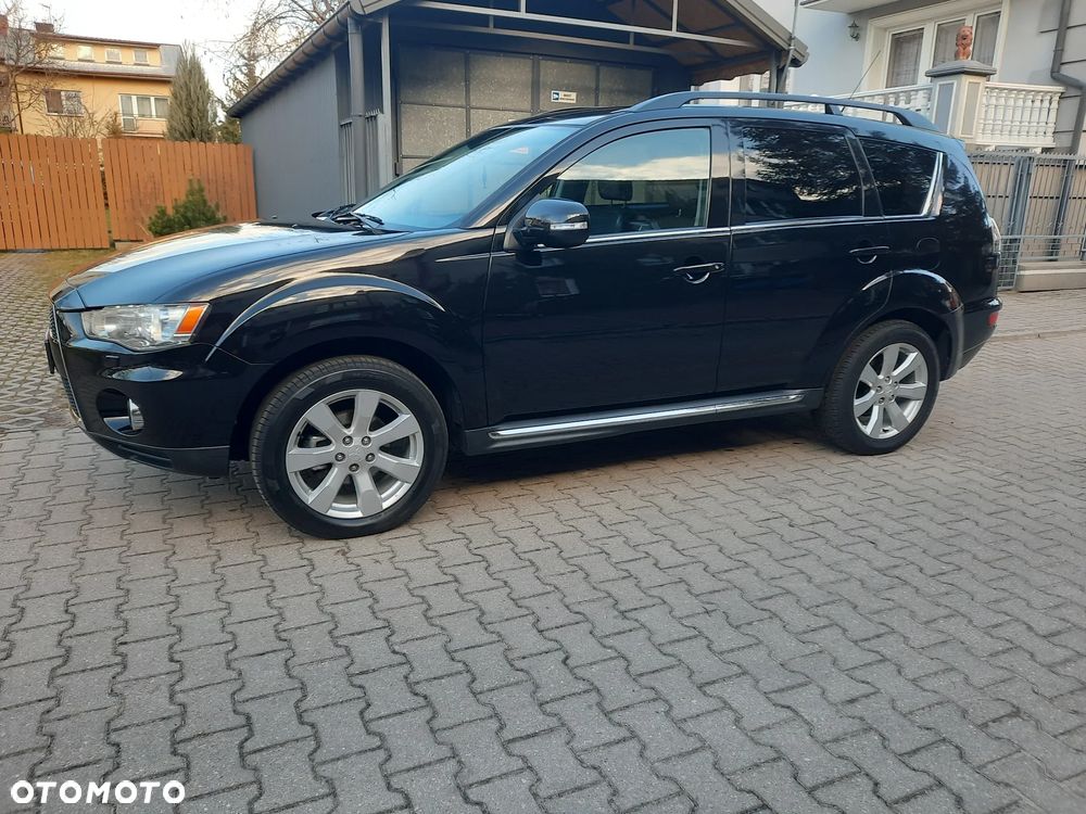 Mitsubishi Outlander - 5