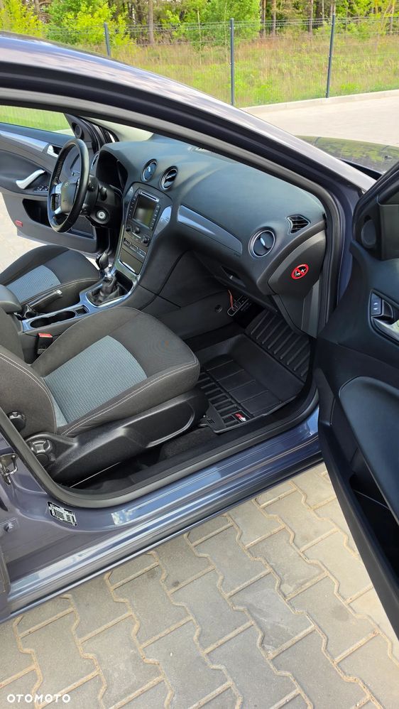 Ford Mondeo 2.0 TDCi Trend - 16