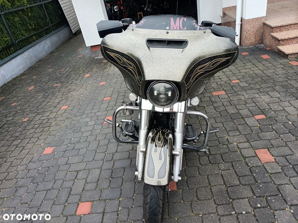 Harley-Davidson Touring Street Glide - 13