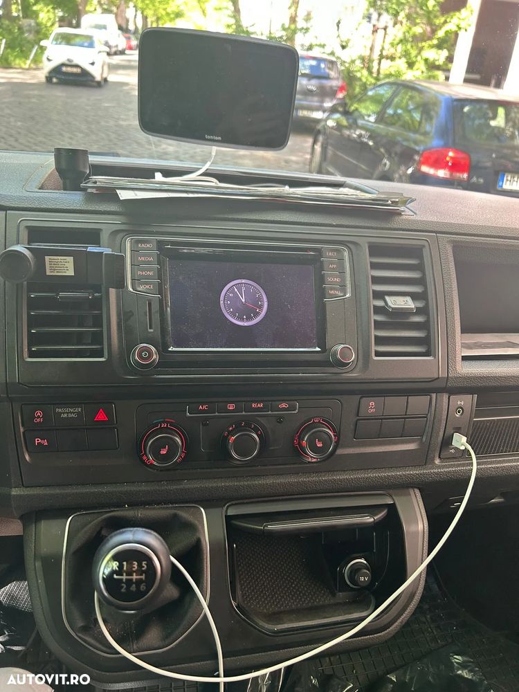 Volkswagen Multivan - 3