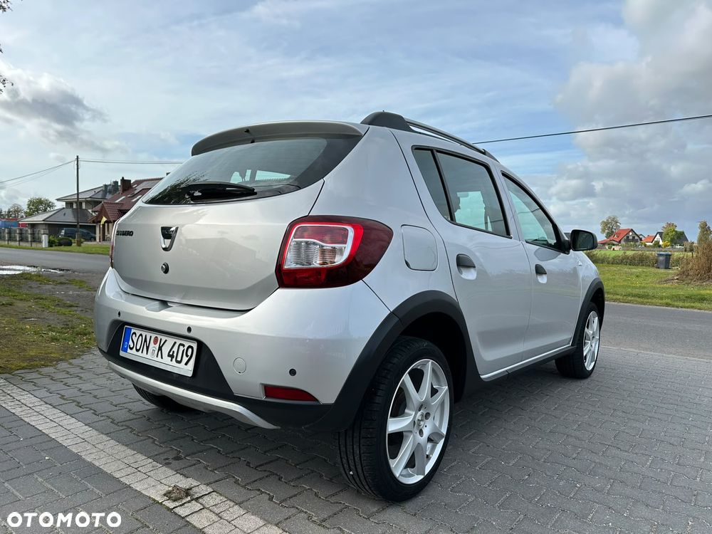 Dacia Sandero 2016 photo 2